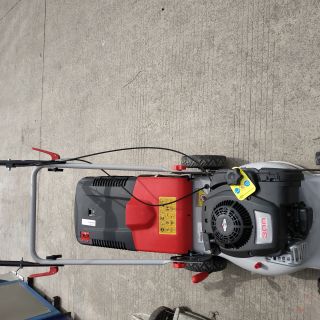 百利通自走草坪機(jī)，自動(dòng)風(fēng)門油門