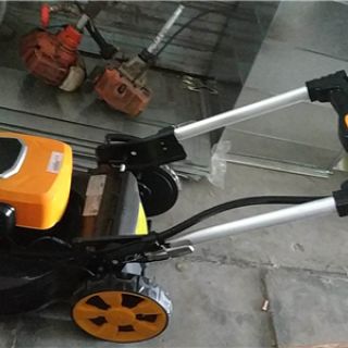 82V5AH鋰電池草坪機(jī)，20寸加厚鋼底盤，帶自走功能，靜音環(huán)保高效